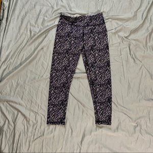 Multi color cropped athletic leggings.